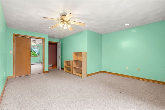 118 E Meadow Rd, Lowell, MA 01854