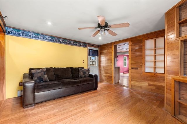 118 E Meadow Rd, Lowell, MA 01854