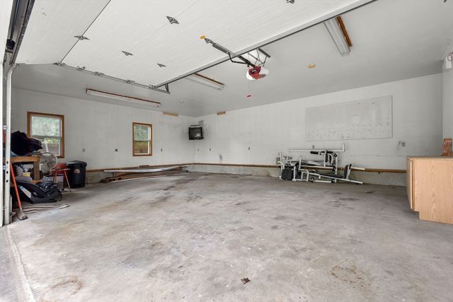 118 E Meadow Rd, Lowell, MA 01854