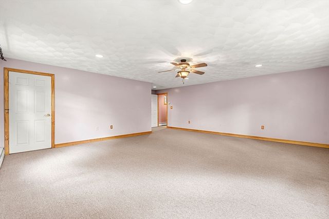 118 E Meadow Rd, Lowell, MA 01854
