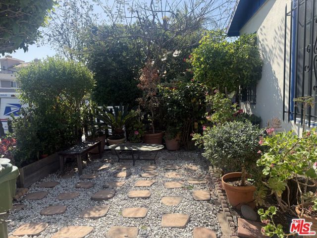 4207 S Centinela Avenue, Los Angeles, CA 90066