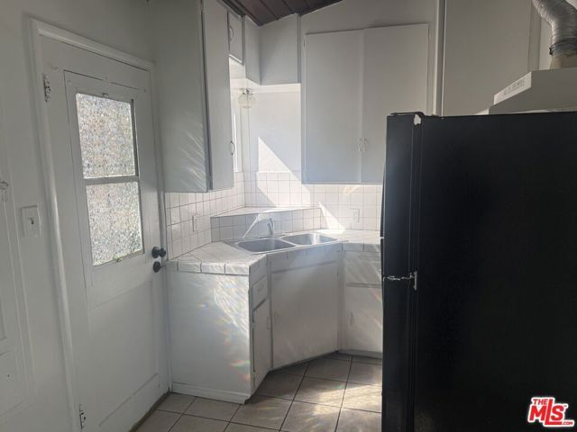 4207 S Centinela Avenue, Los Angeles, CA 90066