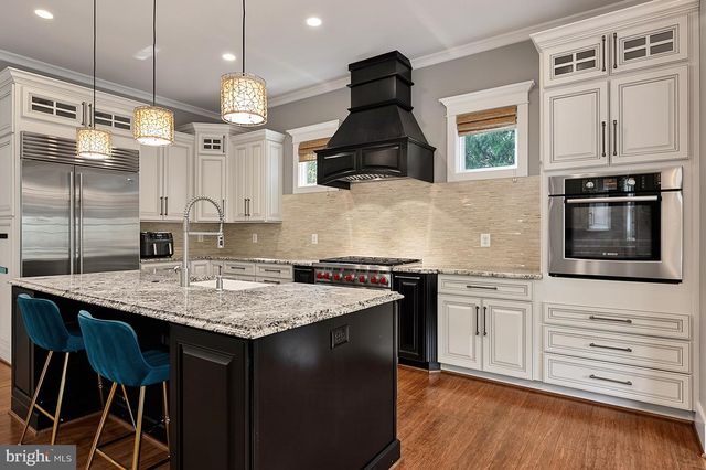 1217 ROSS DR SW, Vienna, VA 22180