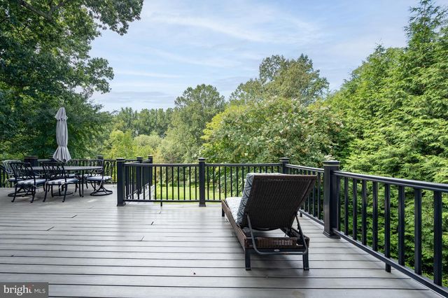 1217 ROSS DR SW, Vienna, VA 22180