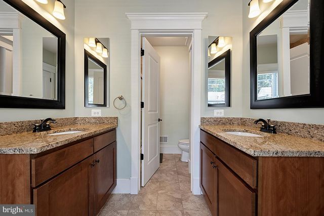 1217 ROSS DR SW, Vienna, VA 22180