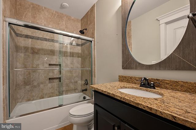 1217 ROSS DR SW, Vienna, VA 22180