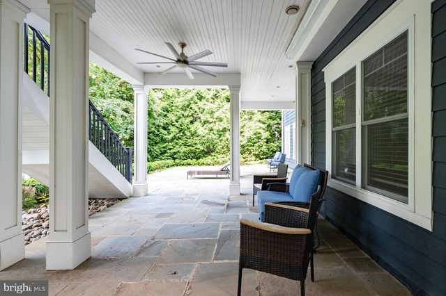 1217 ROSS DR SW, Vienna, VA 22180