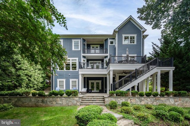 1217 ROSS DR SW, Vienna, VA 22180