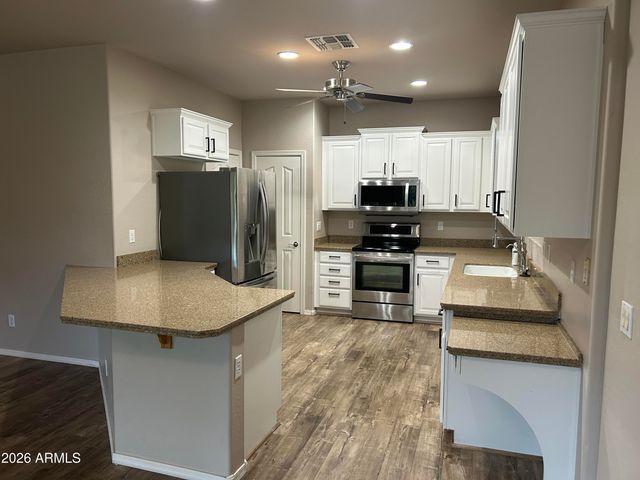 2111 E YELLOWSTONE Place, Chandler, AZ 85249