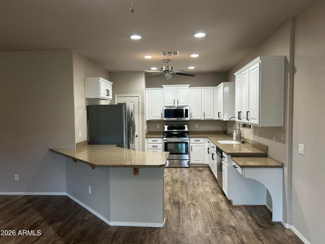 2111 E YELLOWSTONE Place, Chandler, AZ 85249