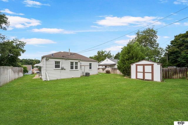 2109 S 47th Street, Omaha, NE 68106