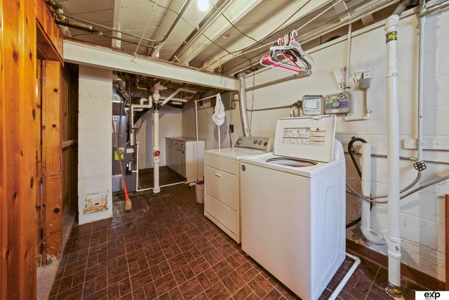 2109 S 47th Street, Omaha, NE 68106