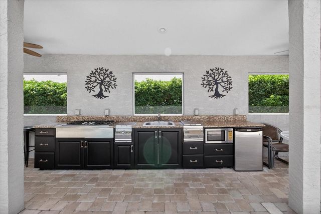 4052 CAPITOL DRIVE, Palm Harbor, FL 34685