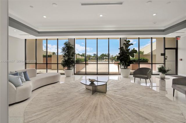 20335 W Country Club Drive 1608, Aventura, FL 33180