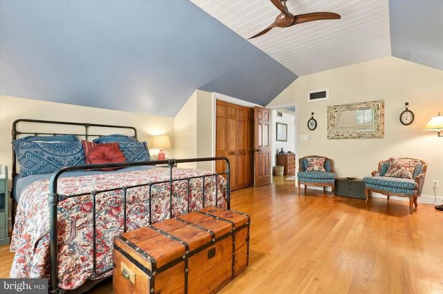 549 PLYMOUTH RD, Gwynedd Valley, PA 19437
