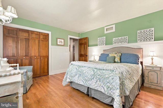 549 PLYMOUTH RD, Gwynedd Valley, PA 19437