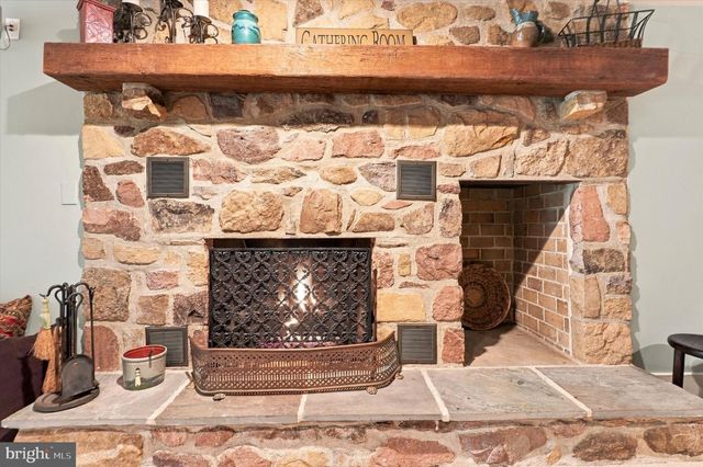 549 PLYMOUTH RD, Gwynedd Valley, PA 19437