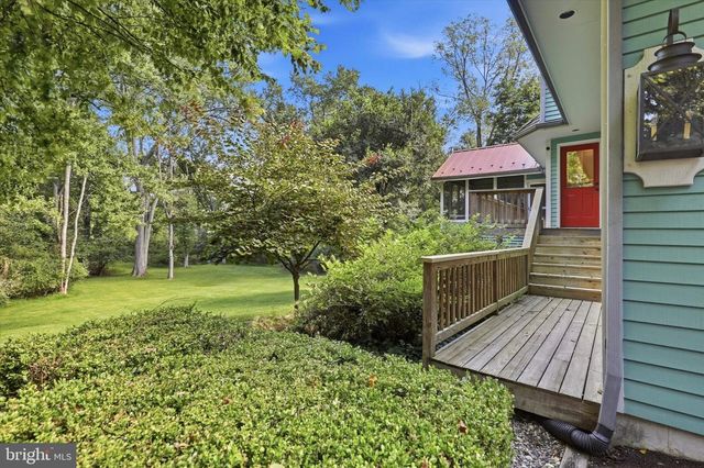 549 PLYMOUTH RD, Gwynedd Valley, PA 19437