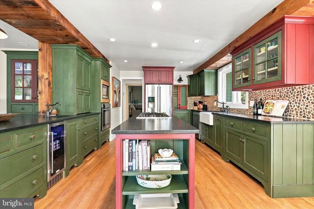 549 PLYMOUTH RD, Gwynedd Valley, PA 19437