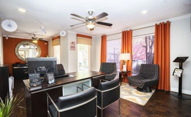 2801 N Broadmead 1107, Houston, TX 77025