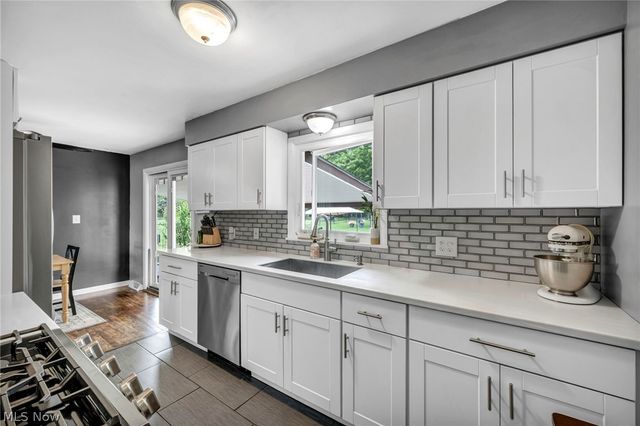 1295 Cherry Lane, Brunswick, OH 44212