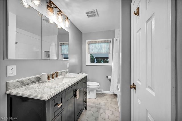 1295 Cherry Lane, Brunswick, OH 44212