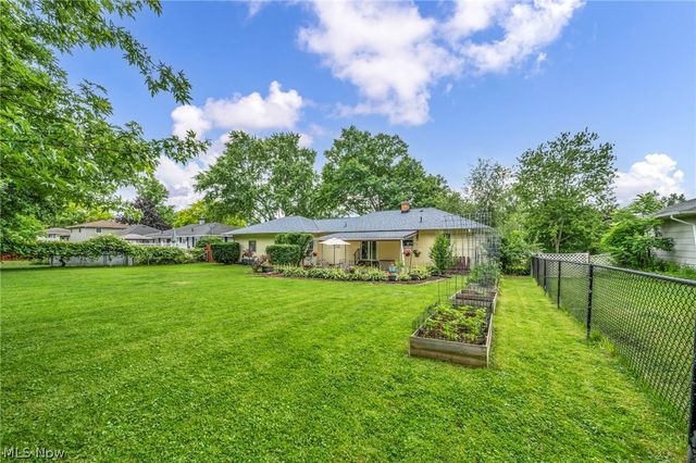 1295 Cherry Lane, Brunswick, OH 44212