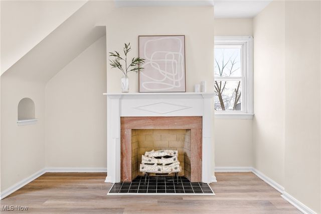 890 E 250th Street, Euclid, OH 44132