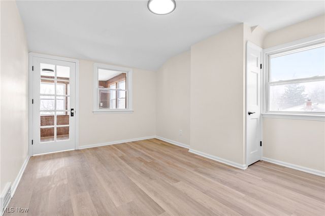 890 E 250th Street, Euclid, OH 44132