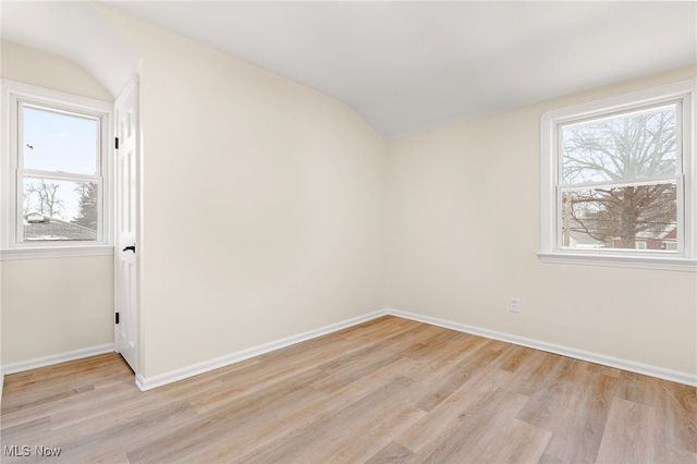 890 E 250th Street, Euclid, OH 44132