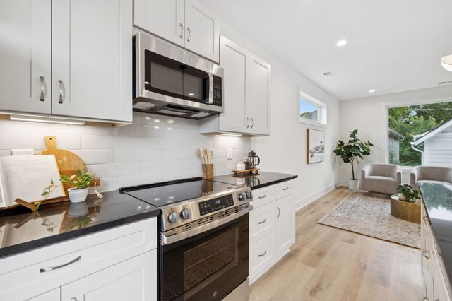 1117B Chester Ave B, Nashville, TN 37206