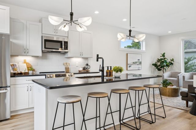 1117B Chester Ave B, Nashville, TN 37206