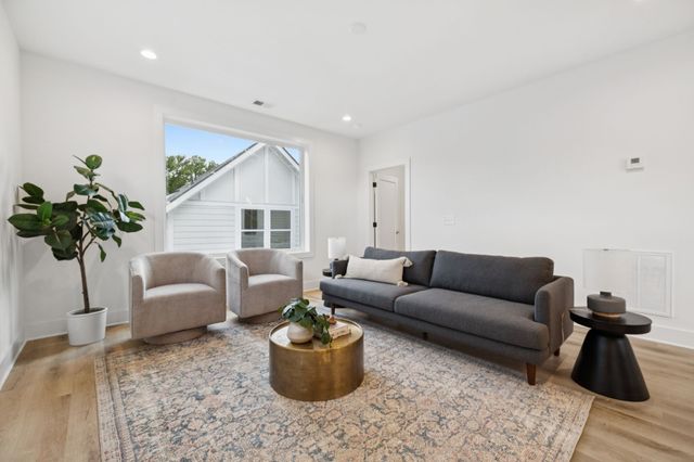 1117B Chester Ave B, Nashville, TN 37206