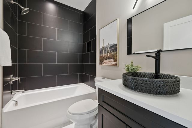 1117B Chester Ave B, Nashville, TN 37206