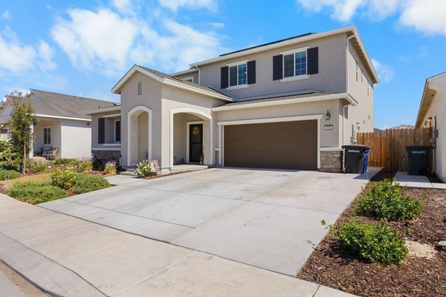 518 Bedfordshire Dr, Patterson, CA 95363