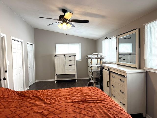 3702 W Amber Lake Drive, Fairmont, MN 56031