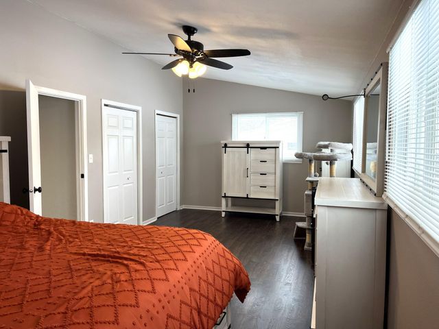 3702 W Amber Lake Drive, Fairmont, MN 56031