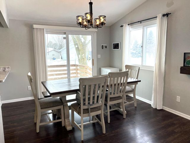 3702 W Amber Lake Drive, Fairmont, MN 56031