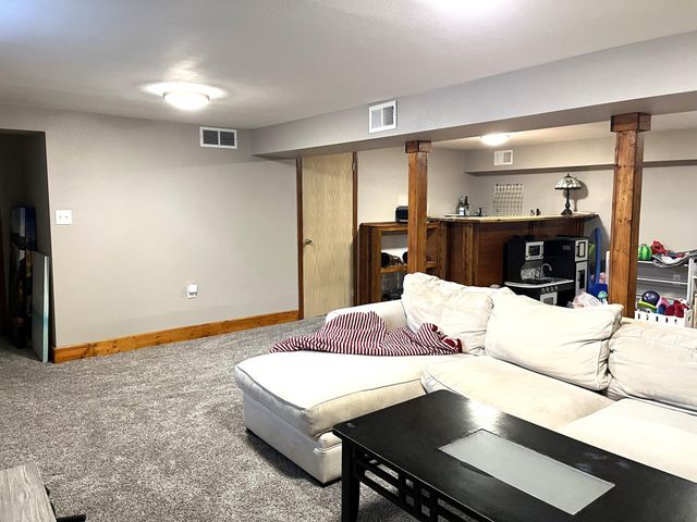 3702 W Amber Lake Drive, Fairmont, MN 56031