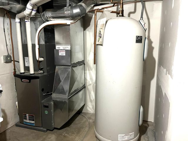 3702 W Amber Lake Drive, Fairmont, MN 56031