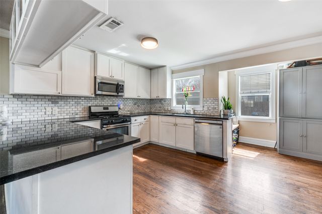 1113 Carlock Street, Fort Worth, TX 76110