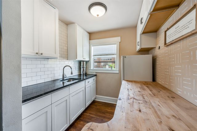 1113 Carlock Street, Fort Worth, TX 76110