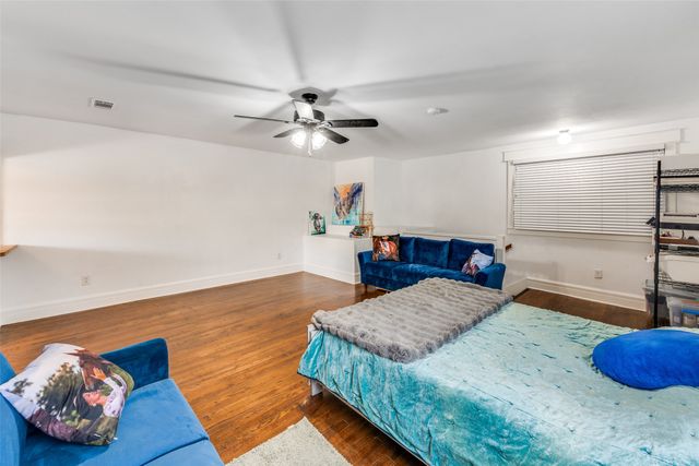 1113 Carlock Street, Fort Worth, TX 76110