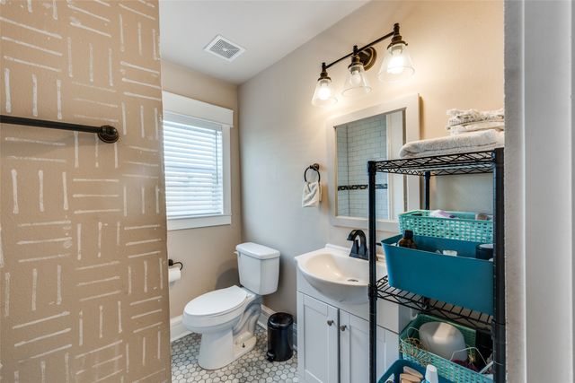 1113 Carlock Street, Fort Worth, TX 76110