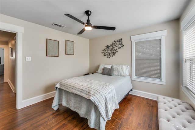 1113 Carlock Street, Fort Worth, TX 76110