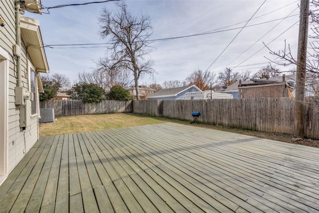 1113 Carlock Street, Fort Worth, TX 76110