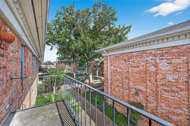 2822 Briarhurst Drive 52, Houston, TX 77057