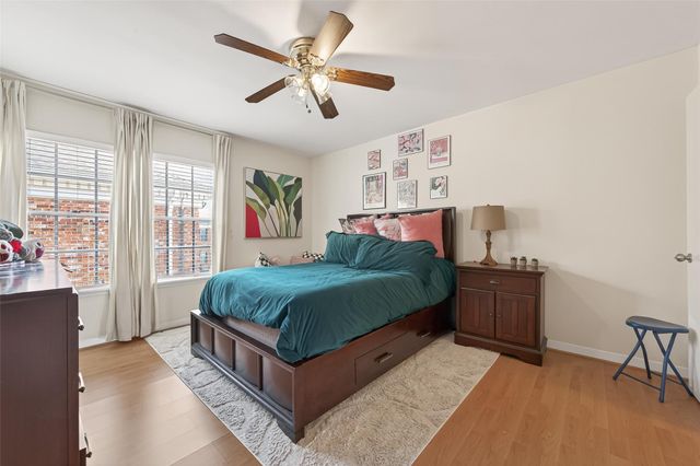2822 Briarhurst Drive 52, Houston, TX 77057