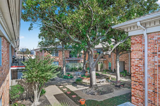 2822 Briarhurst Drive 52, Houston, TX 77057