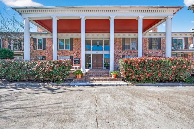 2822 Briarhurst Drive 52, Houston, TX 77057
